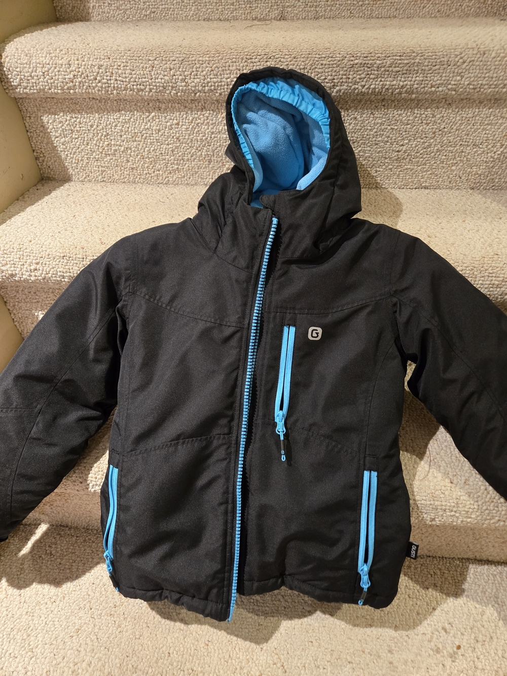 Gustin Black Kids Puffer Jacket with Bright Blue Accents